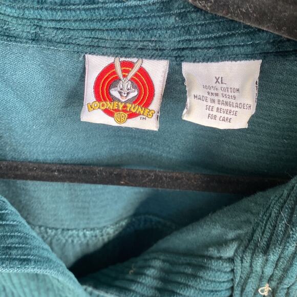 Courdoury Looney Tunes Tweety Button Up - Picture 2 of 3